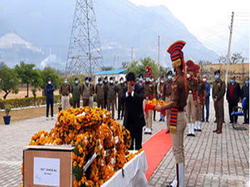 J&K: Indian Army celebrates 50 years of victory in the 1971 Indo-Pak war at Shamshabari ridge