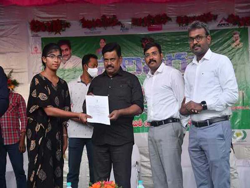 AP: 421 tribal youth recruited in Job Mela organized by Police under Parivarthana