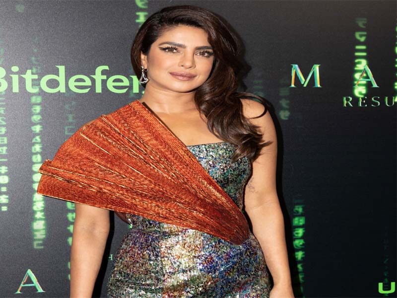 Priyanka Chopra Jonas makes heads turn at The Matrix Resurrections premiere