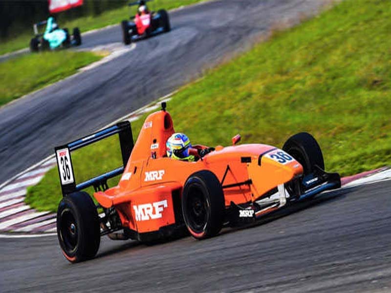 Chirag Ghorpade, Arjun Balu set hot pace in National Car Racing
