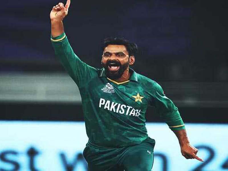 ‘Professor’ Hafeez retires from international cricket