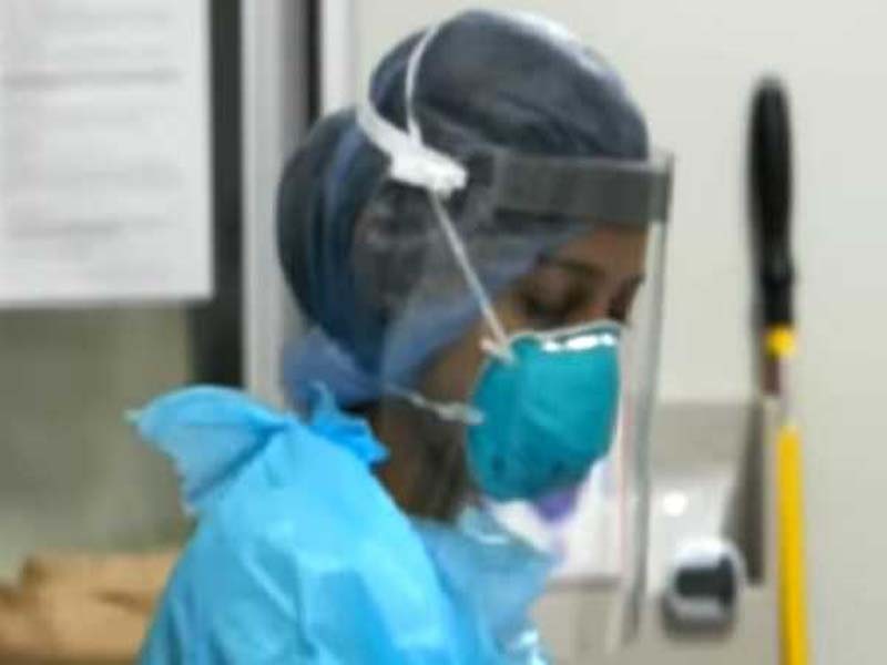 US shatters daily COVID-19 cases record again