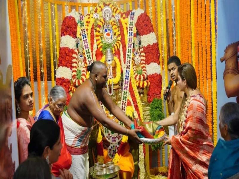 Vaikunta Ekadasi : Devotees throng temples