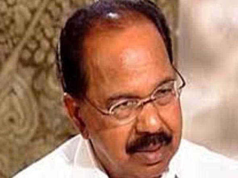 Mekedatu padayatra: Moily tests Covid+