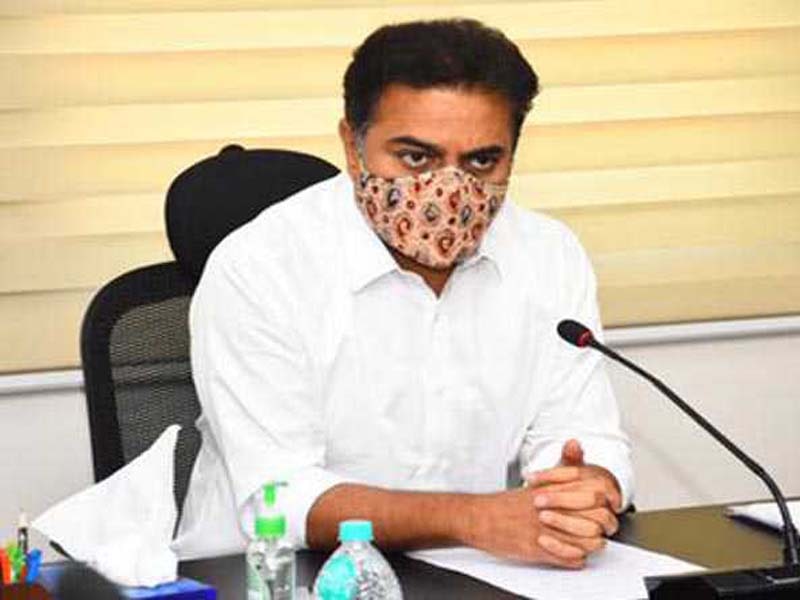 Telangana urges center to establish IIHT, Handloom Export Promotion Council