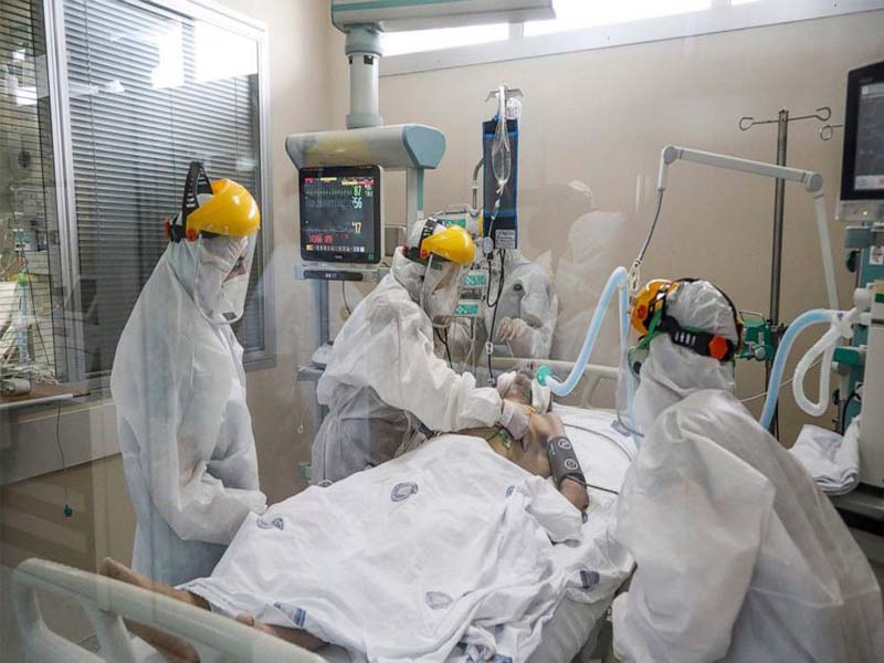 Over 100,000 hospitalized with COVID-19 in US for 1st time in 4 months