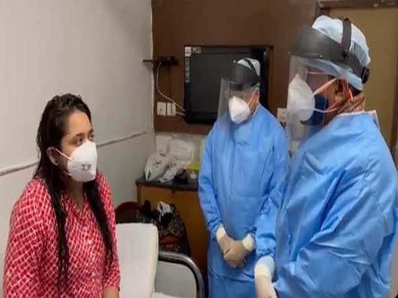 Donning PPE, Mandaviya meets AIIMS’ Covid positive healthcare workers