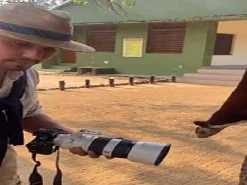 Randeep meets Nanhi, giant Malabar squirrel