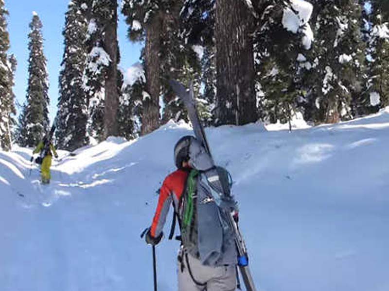 With new treks lined up J&K eyes foreign crowd