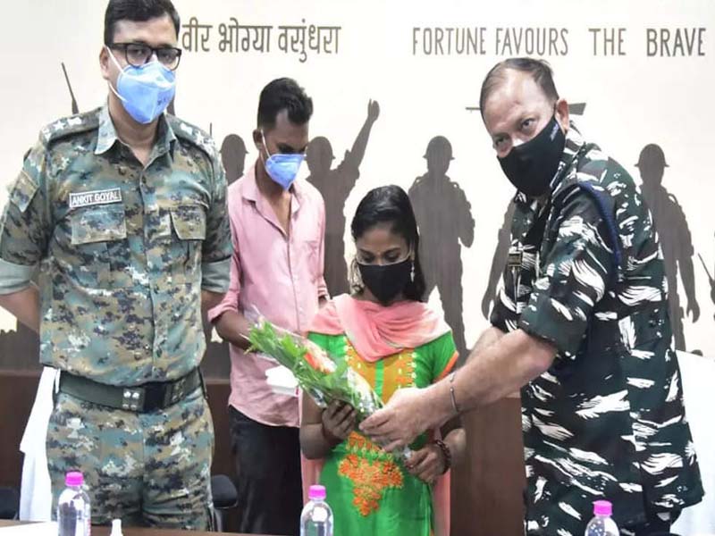Maha: 300 tribal youths in Naxal-hit Gadchiroli district get appointment letters