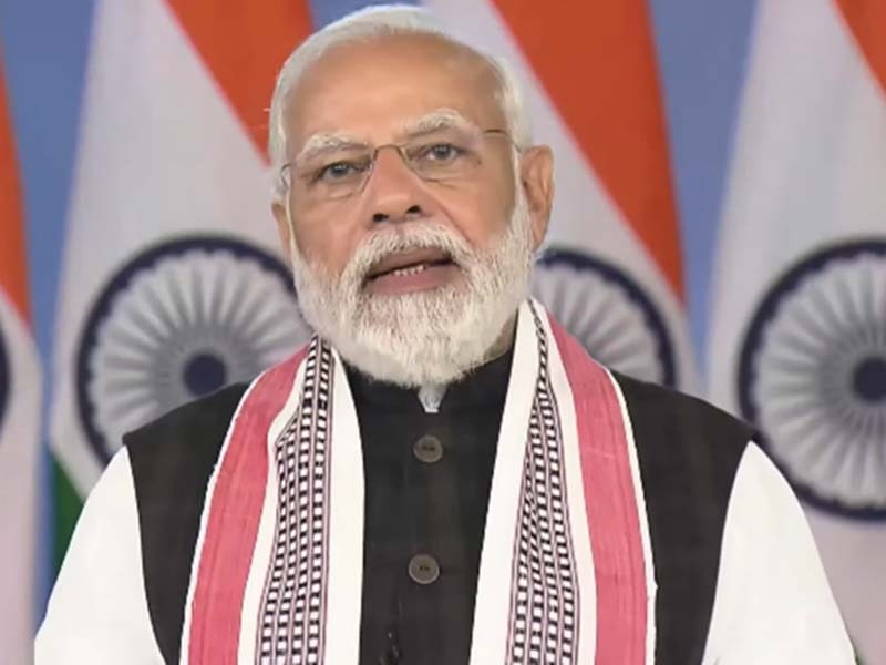 Modi dedicated newly commissioned rail line in Mumbai