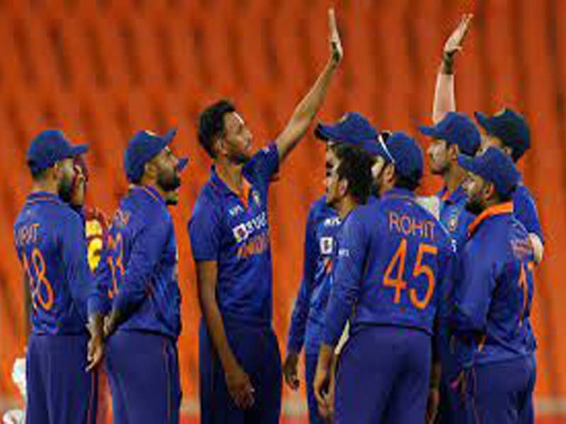 India beat WI by 44 runs, secure series