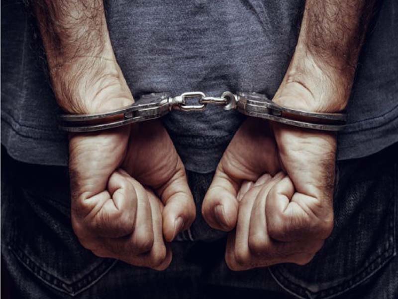 Police unearth explosives and arrest five suspects in Bengal