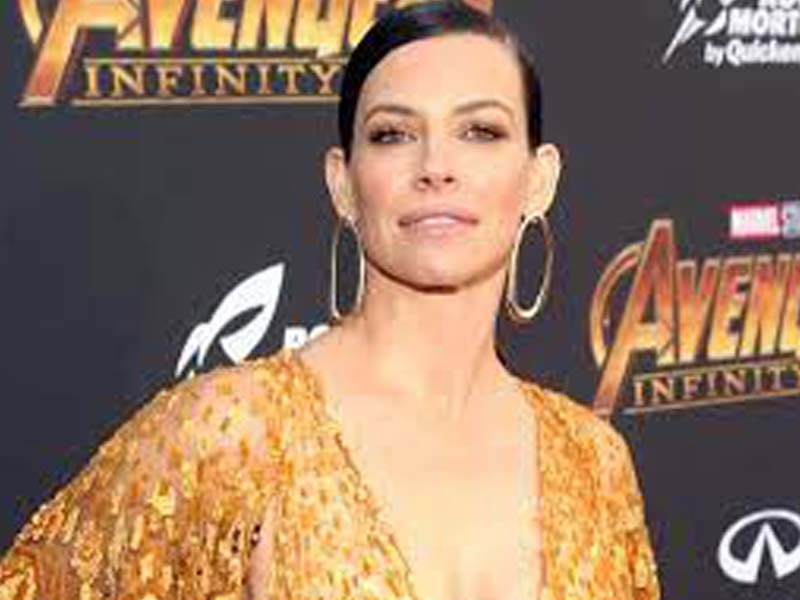 Evangeline Lilly urges Canadian PM Trudeau to engage in dialogue with truckers