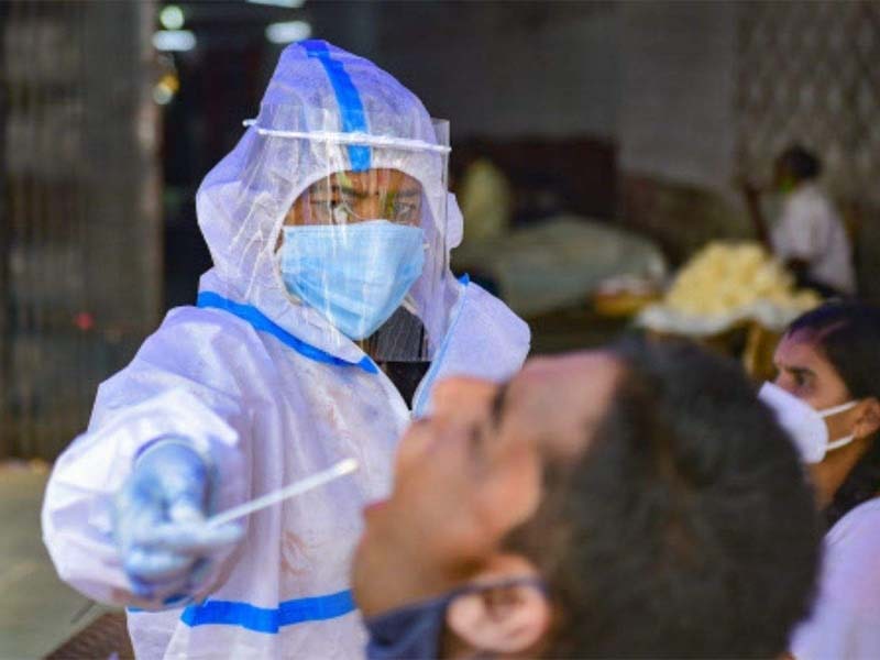 India logs 25,920 new Covid cases, 492 deaths