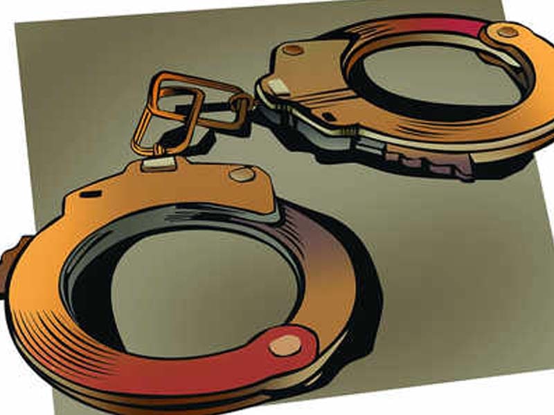 Bank manager held in bribery case