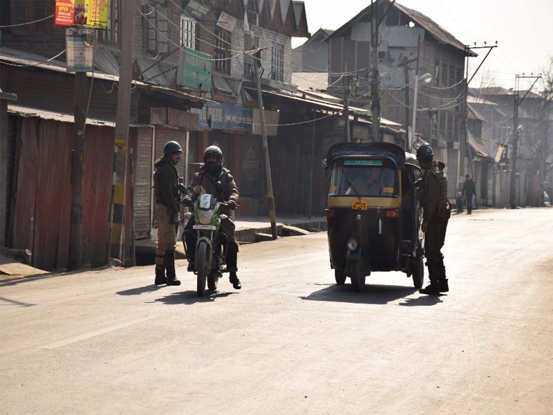 Srinagar hit on Guru’s hanging anniversary