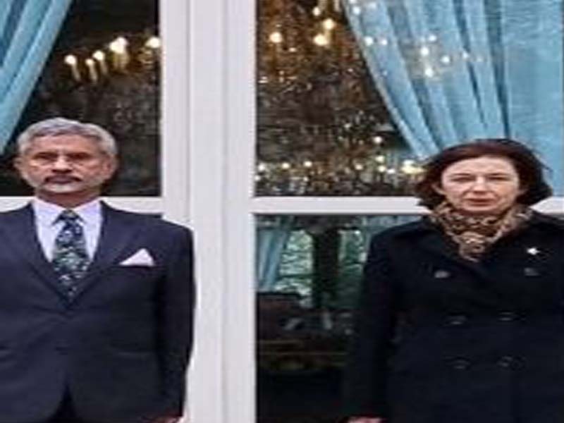 EAM meets French Defence Minister, New Zealand FM
