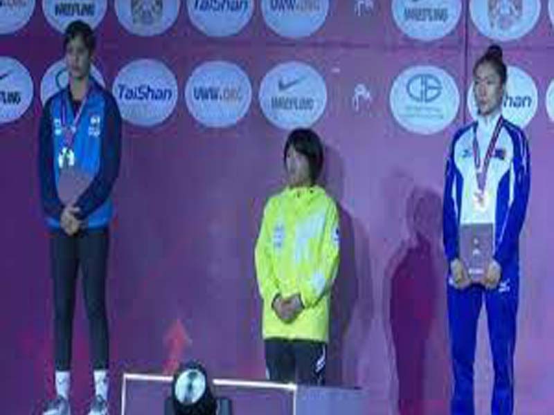 Asian Wrestling: Anshu, Radhika win silver