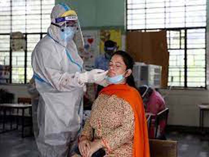 India logs 949 new Covid cases