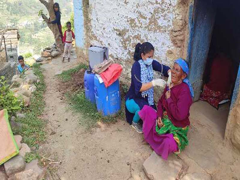 India logs 13,216 new Covid cases