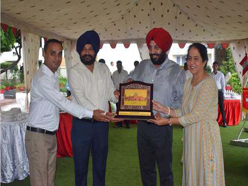 GOC White Knight Corps motivates Sainik School cadets for future endeavors