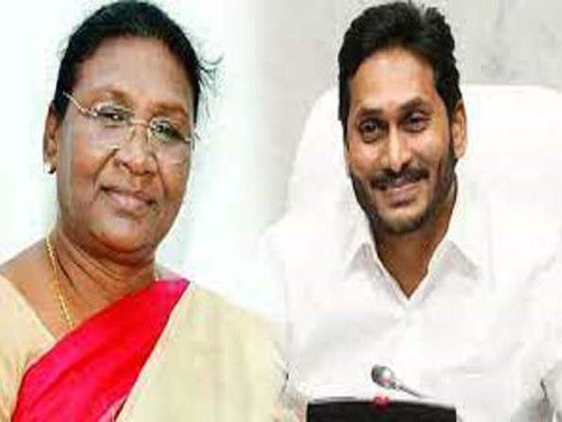 Draupadi Murmu meets AP CM