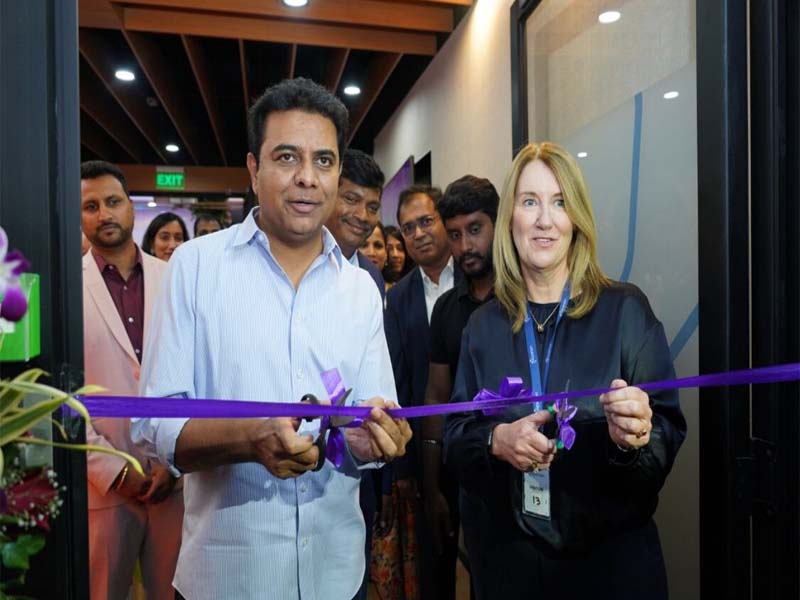 Telangana Minister inaugurates Experian GIC in Hyderabad
