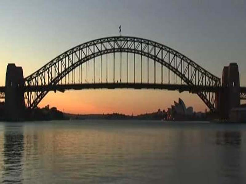 Aboriginal flag to permanently fly on Sydney Harbour Bridge