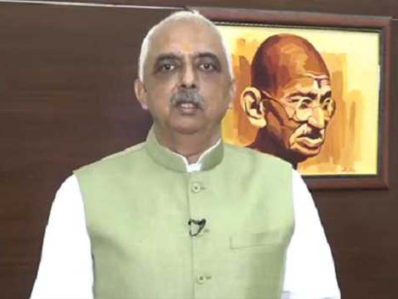 Govt should stop humiliating farmers: Congress