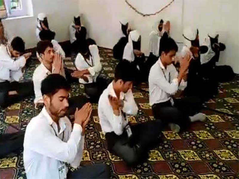 MMU slams J&K govt over ‘Raghupati Raghava’ hymn in Kashmir school