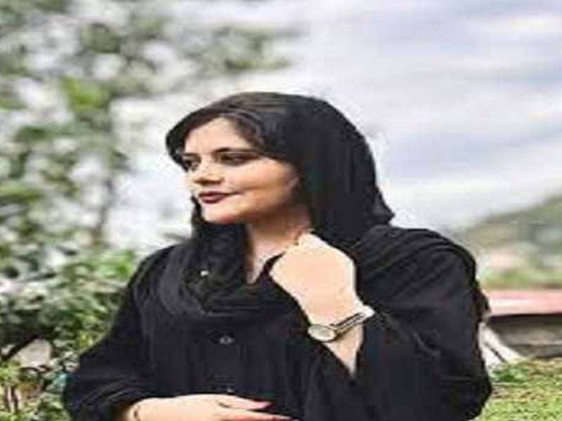 Iran restricts access to social media amid ongoing protests