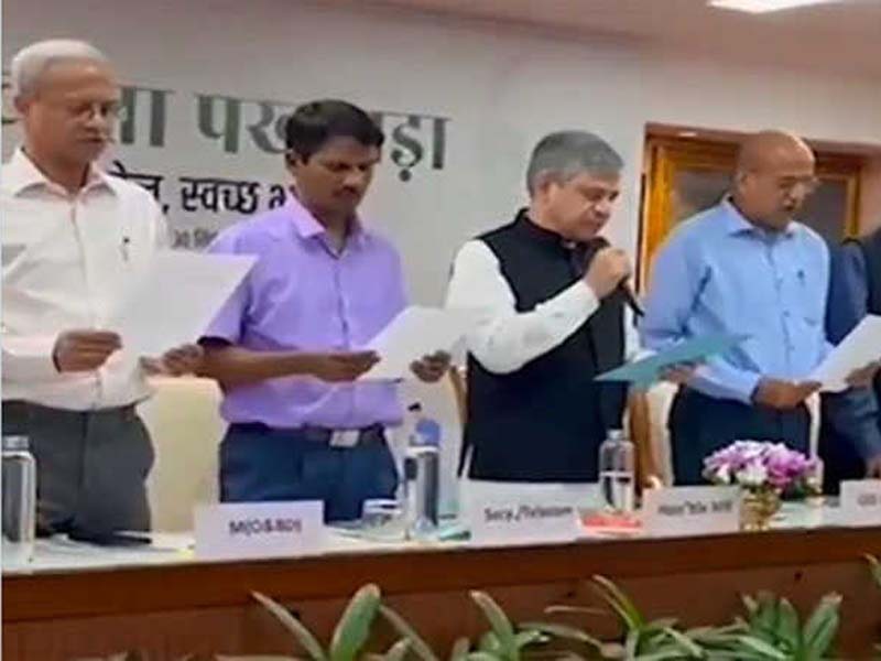 India Railways launches cleanliness drive on October 2