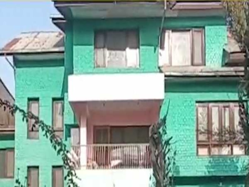 The SIA seizes property worth Rs 122.89 crore, including a house registered in the name of separatist leader Geelani.