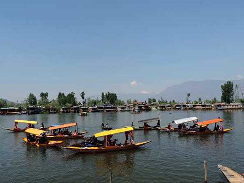 Weather to remain dry, warm even as night temp stays below normal in J&K