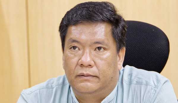 For the safe removal of Arunachalee students from Manipur, the Arunachal Government has formed a panel.