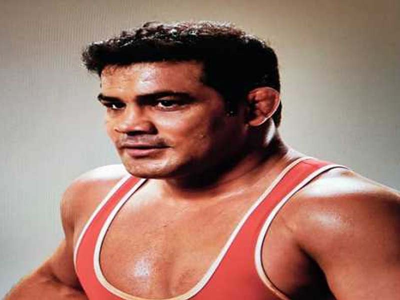 Extending the interim bail for one of the accused in the Chhatrasal Stadium murder case