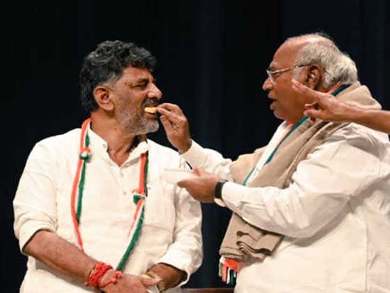 Race for K’taka CM: Shivakumar vs. Kharge