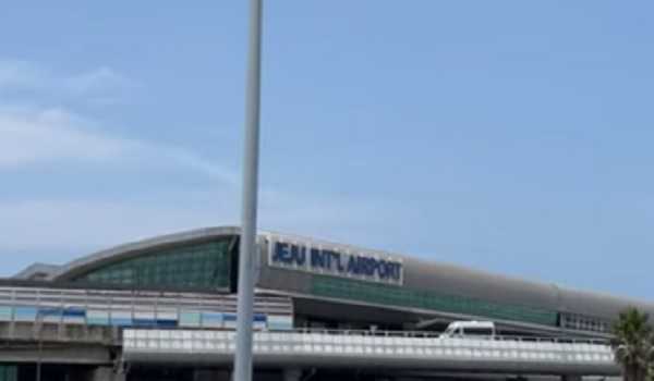 Due to wind and severe rainover 180 flights were cancelled on Jeju Island in South Korea Reporting