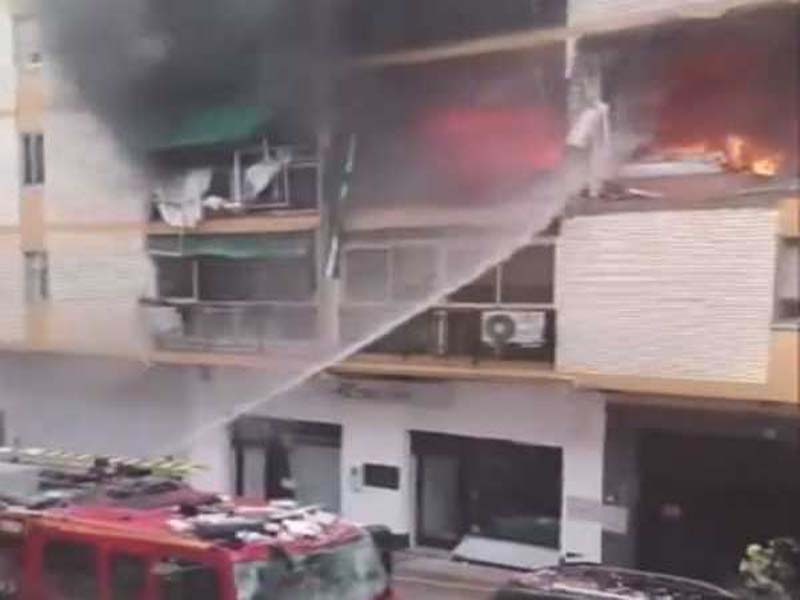 16 persons were hurt and one died in an explosion in Badajoz, Spain.
