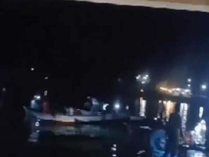 Ship sinks in central Indonesia, 15 dead, 19 missing