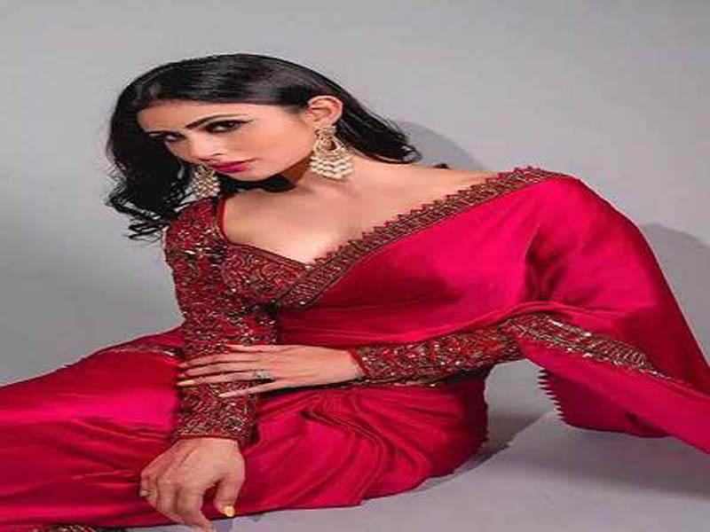 Mouni Roy is perplexed at the airport in Delhi after forgetting her passport.