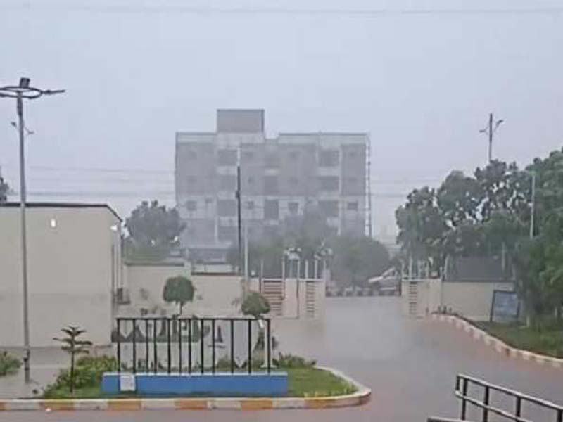 Telangana is predicted to have heavy to very heavy rain over the next 24 hours: Met