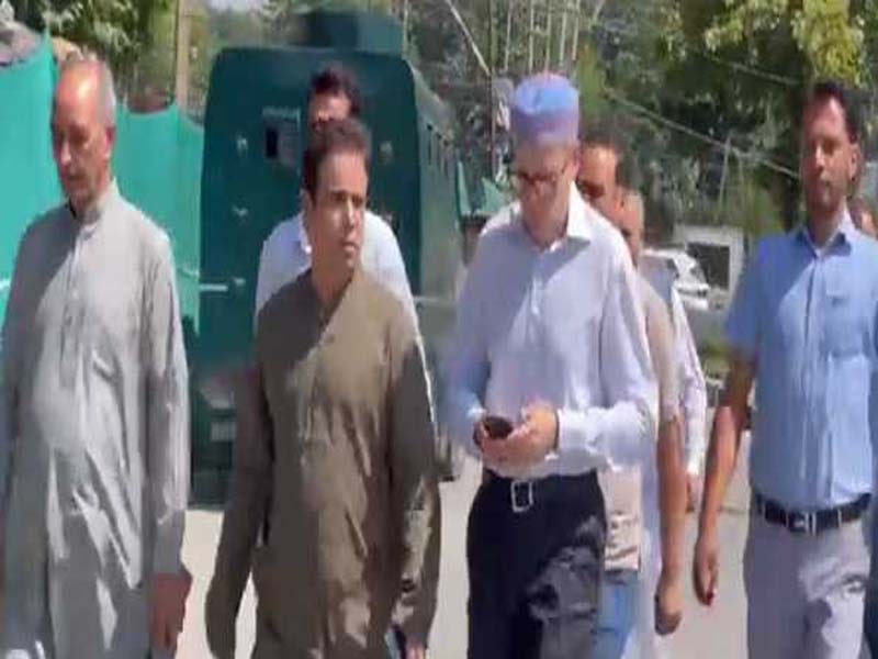 Kashmiri politicians are prohibited from visiting a graveyard in the old city on “Martyrs’ Day.”