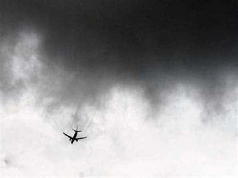 5 Colombian officials are killed in a plane crash