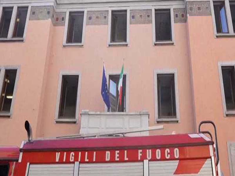 Italy nursing home fire claims 6 lives.