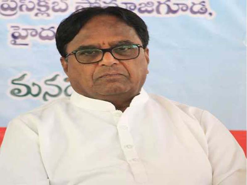 Ex-TPCC President and senior Cong politician Ponnala resigns from the Cong party.