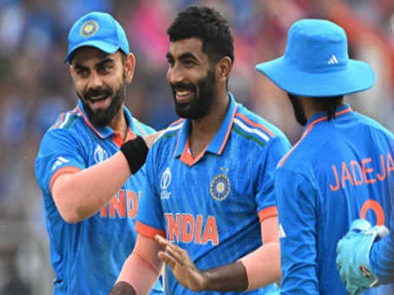 At the Colosseum, Indian bowlers surprise Pakistan, outscoring them for 191.