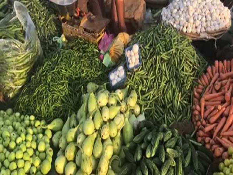 India’s retail inflation drops below the upper limit set by the RBI in September, easing to 5%.