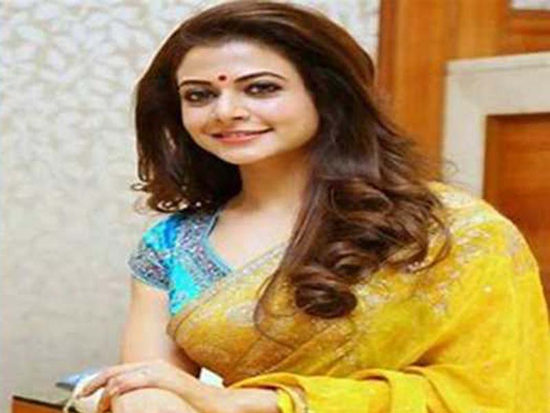 The Dhanteras Collection by Senco Gold & Diamonds captivates actress Koel Mallick.